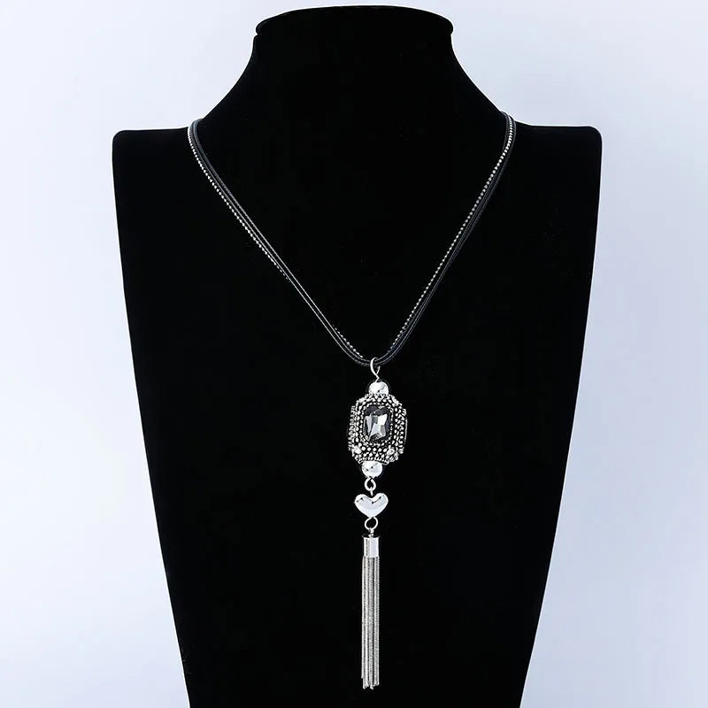 Popular accessories for women, alloy tassels for retro simple necklaces, long sweater chains